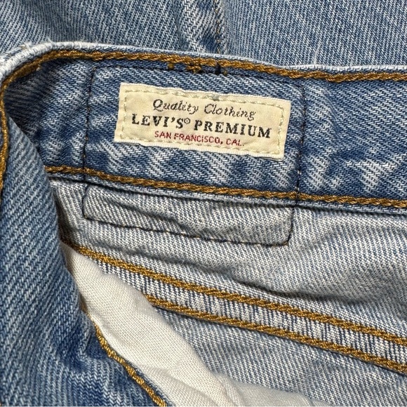 Levi’s Premium Denim Wedgie Straight Distressed Jeans size 26 - Picture 13 of 16